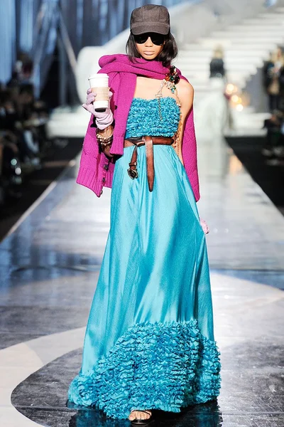 Look 3